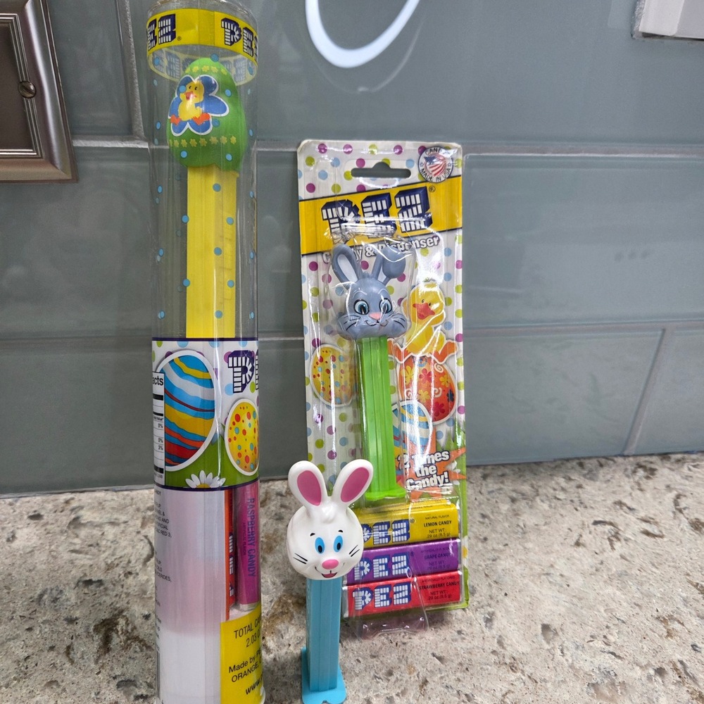 NEW SEALED‎ PEZ Easter Bunny Rabbit Duck Candy Dispenser Gift Set New